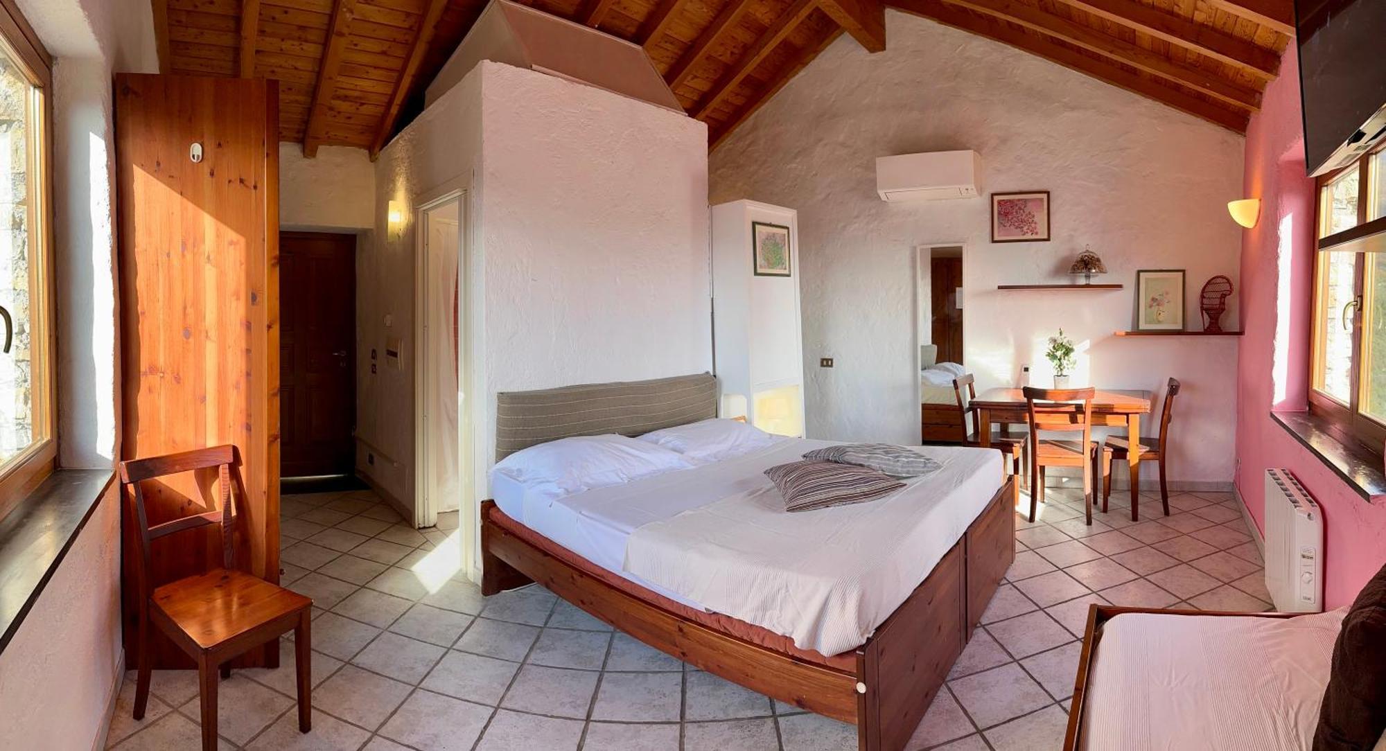 Appartement Borgata Castello à Chiusanico Extérieur photo
