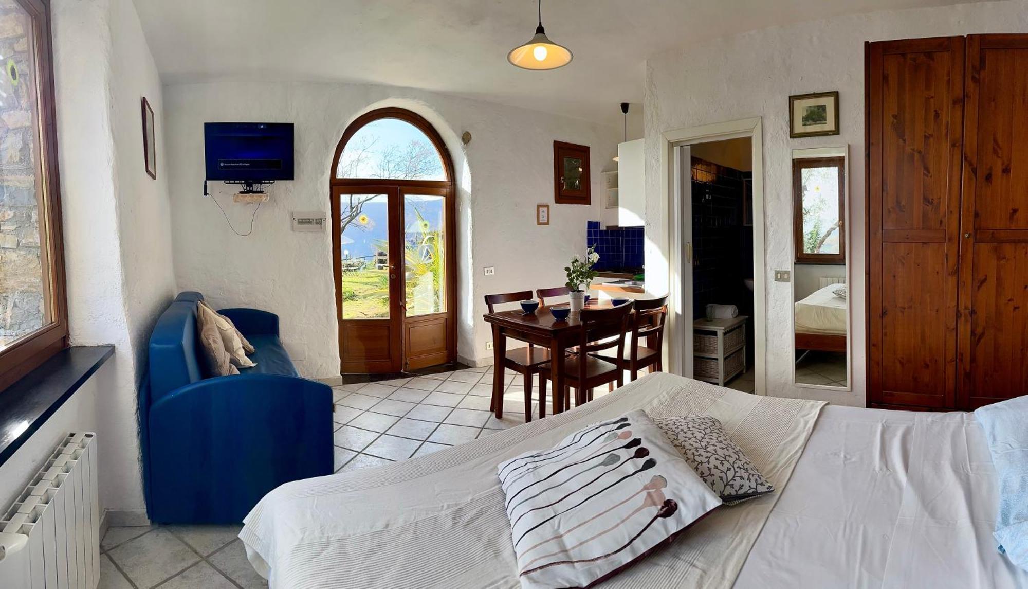 Appartement Borgata Castello à Chiusanico Extérieur photo