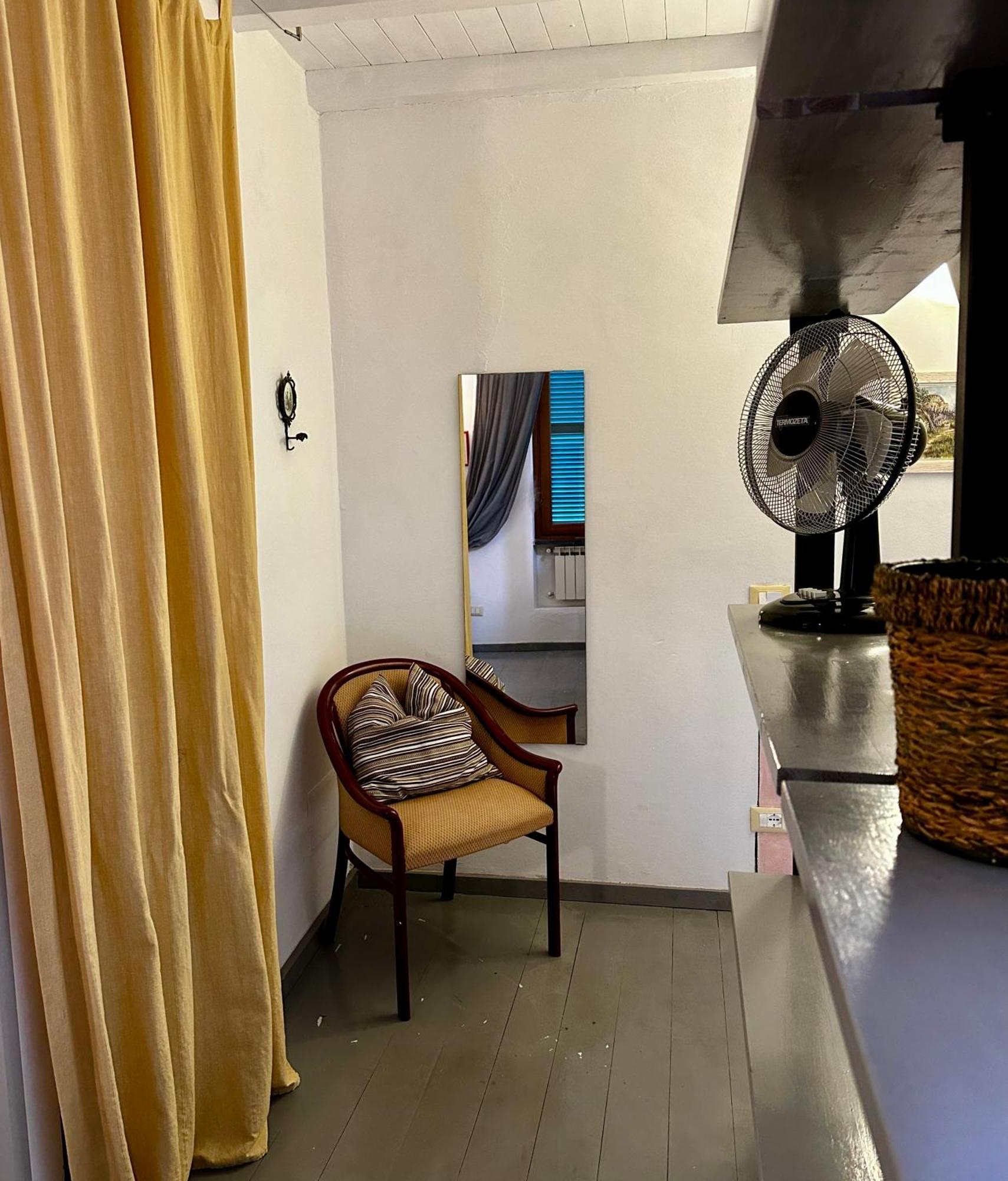 Appartement Borgata Castello à Chiusanico Extérieur photo