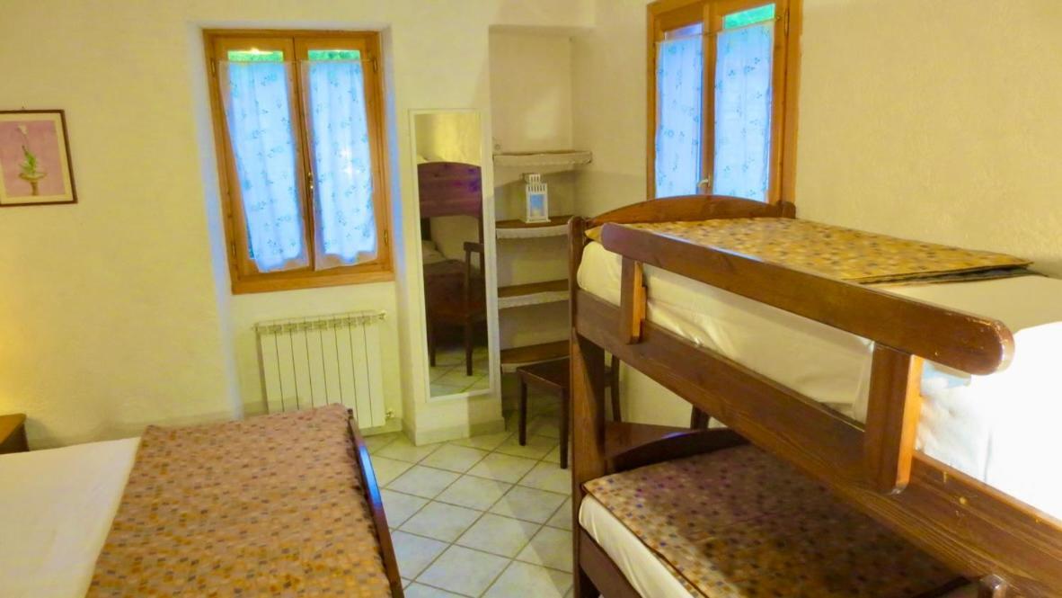 Appartement Borgata Castello à Chiusanico Extérieur photo
