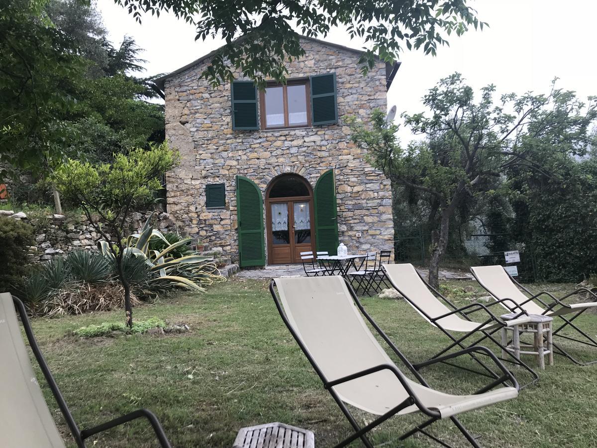 Appartement Borgata Castello à Chiusanico Extérieur photo